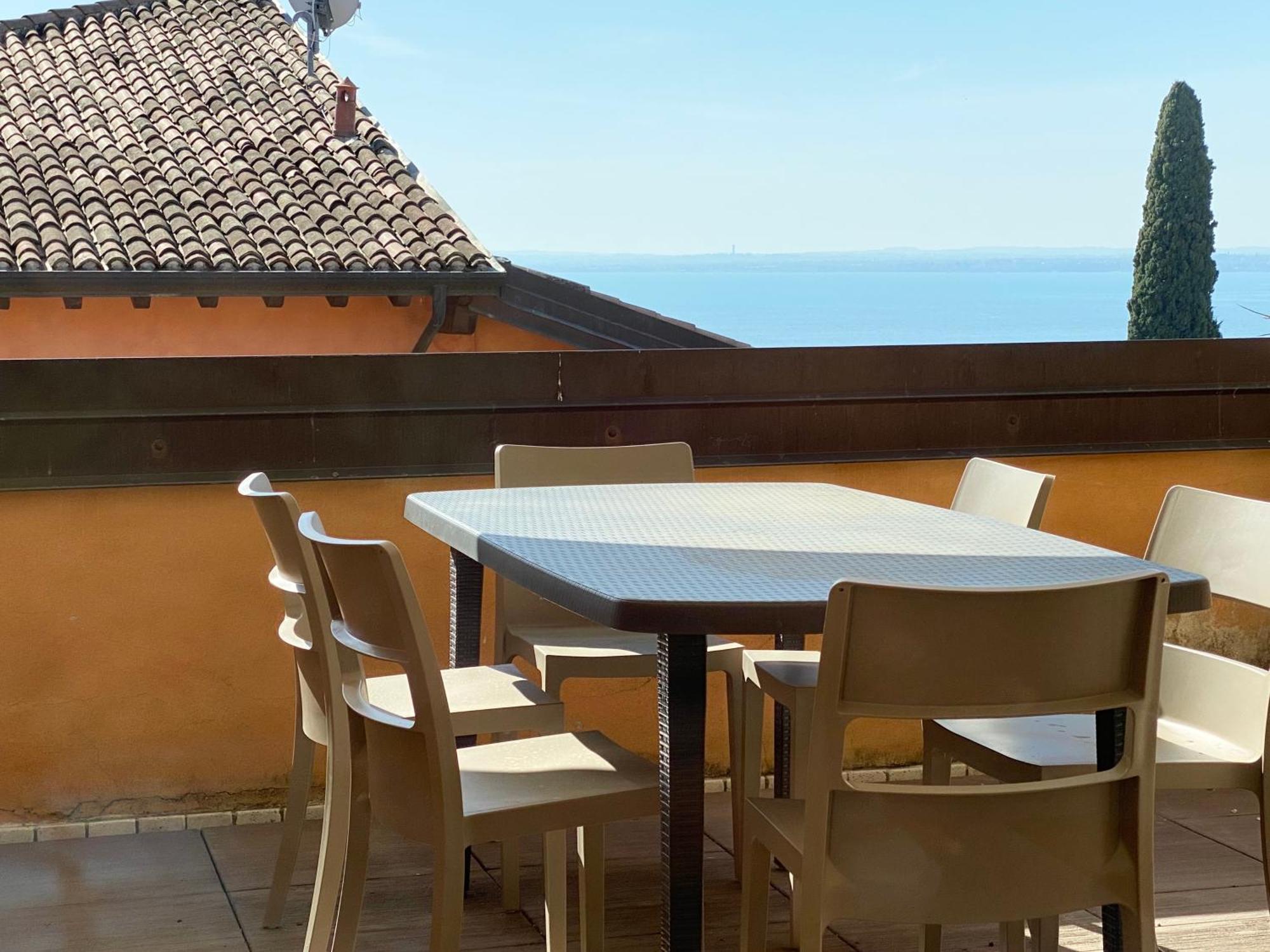 Residence Corte Ferrari -Ciao Vacanze- Moniga del Garda Exterior foto