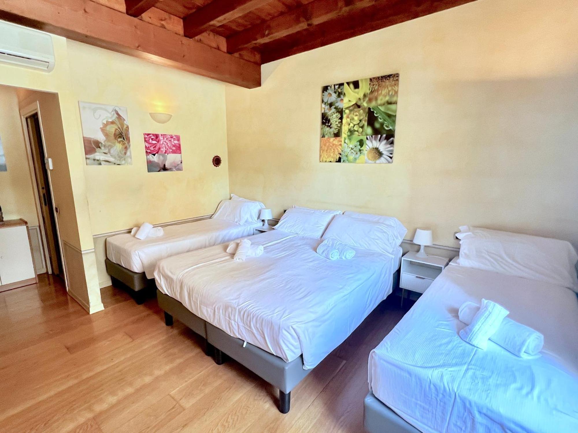 Residence Corte Ferrari -Ciao Vacanze- Moniga del Garda Exterior foto