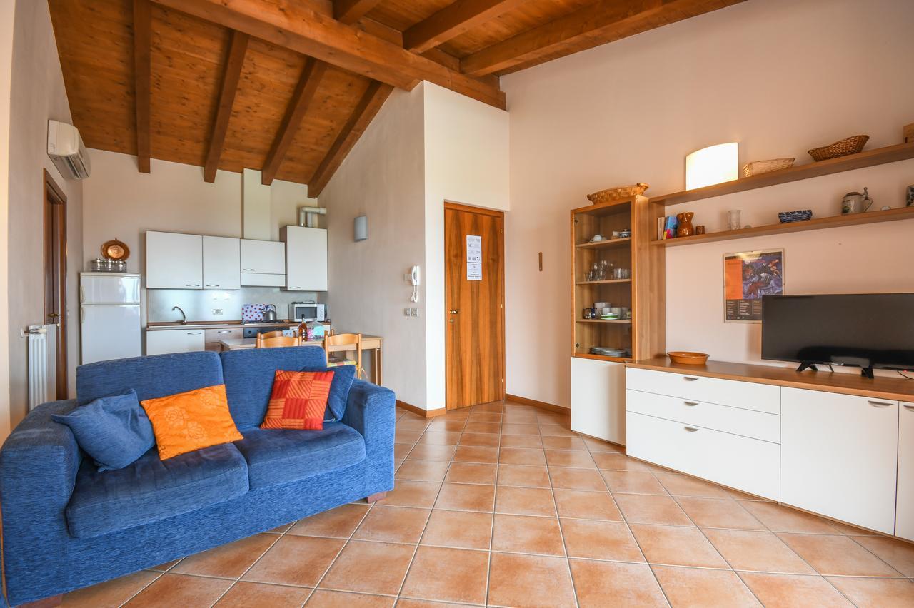 Residence Corte Ferrari -Ciao Vacanze- Moniga del Garda Exterior foto