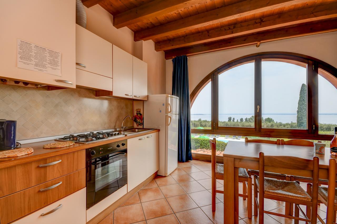 Residence Corte Ferrari -Ciao Vacanze- Moniga del Garda Exterior foto